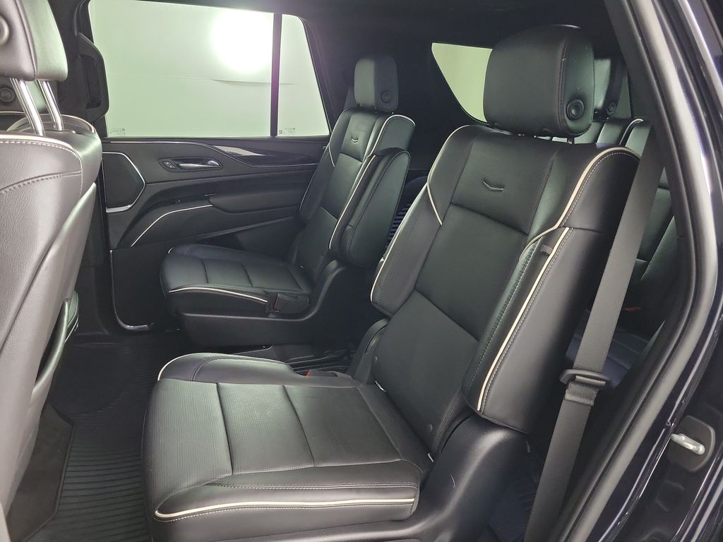 2022 Cadillac Escalade Sport - 11