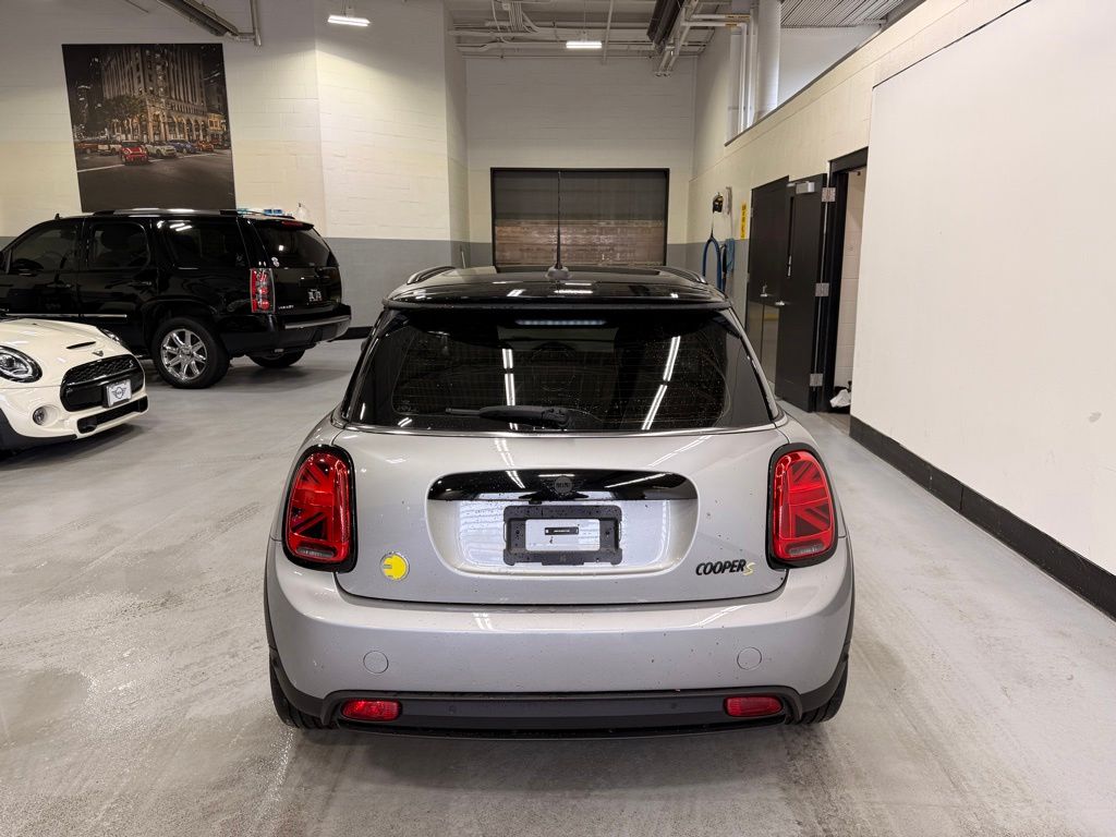 Thumbnail: 2024 MINI Cooper - 4