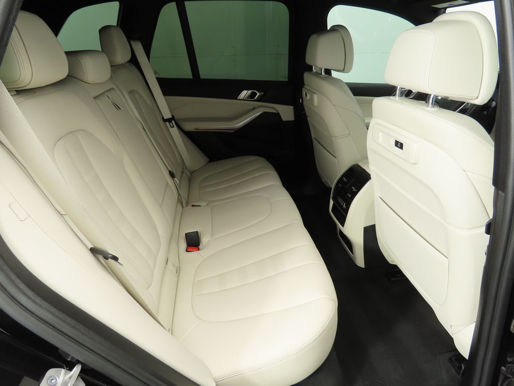 2022 BMW X5 xDrive40i 22