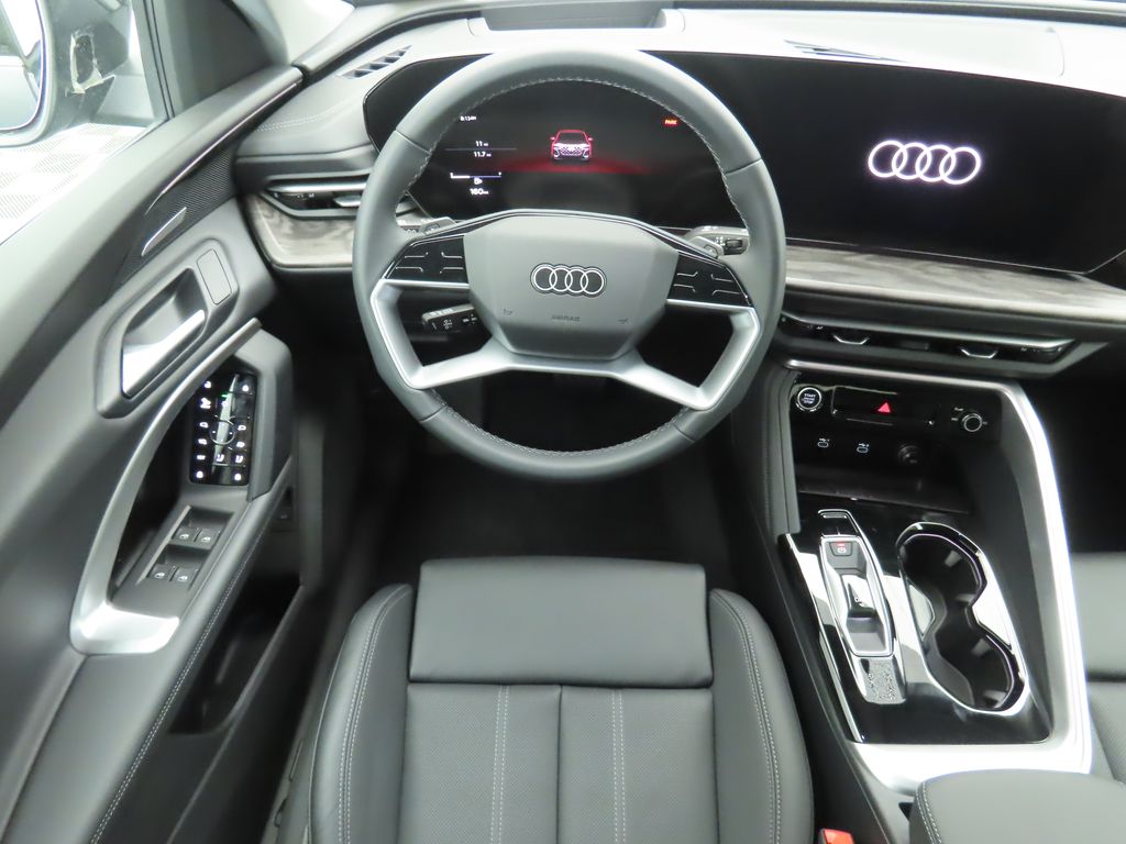 2025 Audi Q5 Premium 11