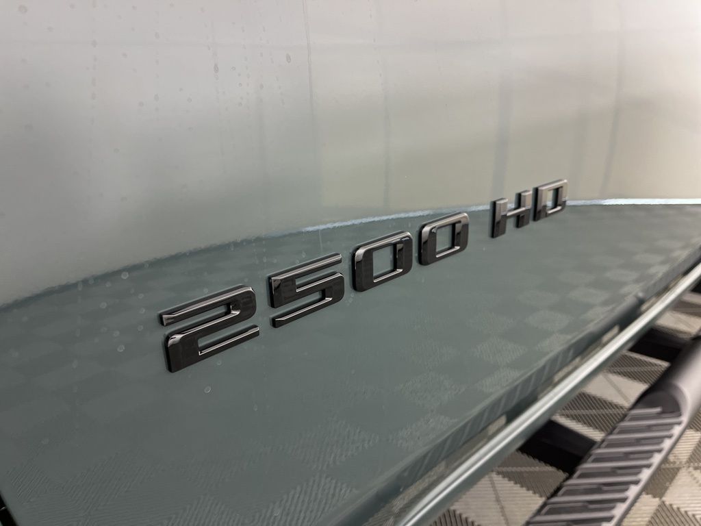 Thumbnail: 2026 Chevrolet Silverado 2500 - 10