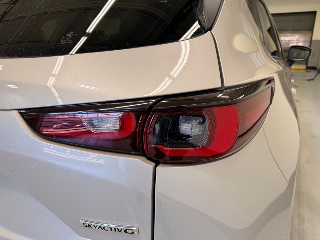 Thumbnail: 2025 Mazda CX-5 - 4