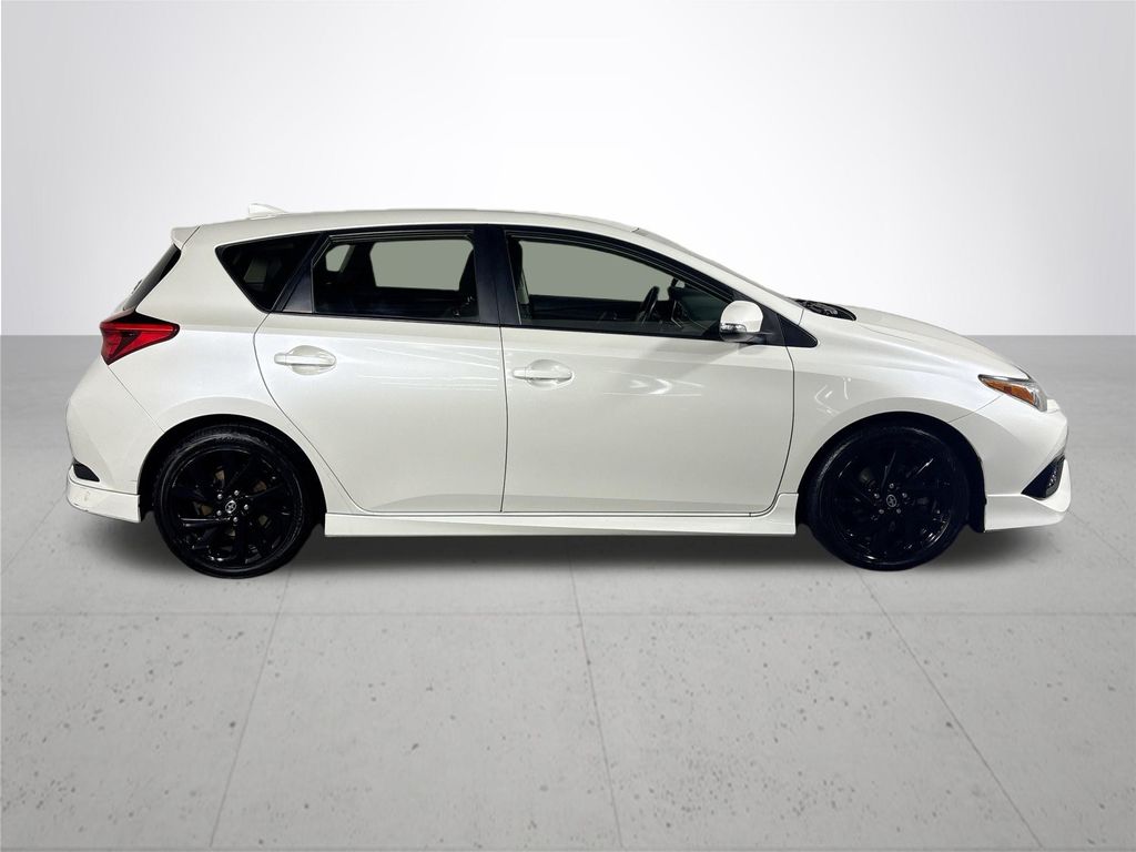 2016 Scion iM Base