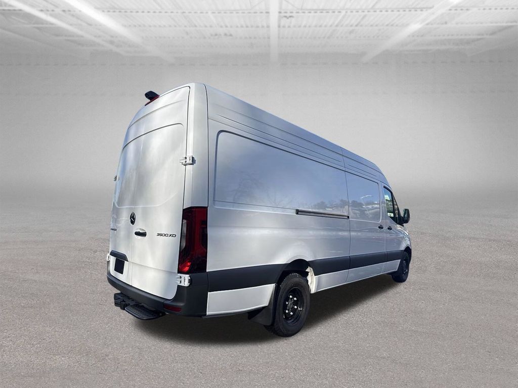 2024 Mercedes-Benz Sprinter 3500 Cargo 170 WB - 4