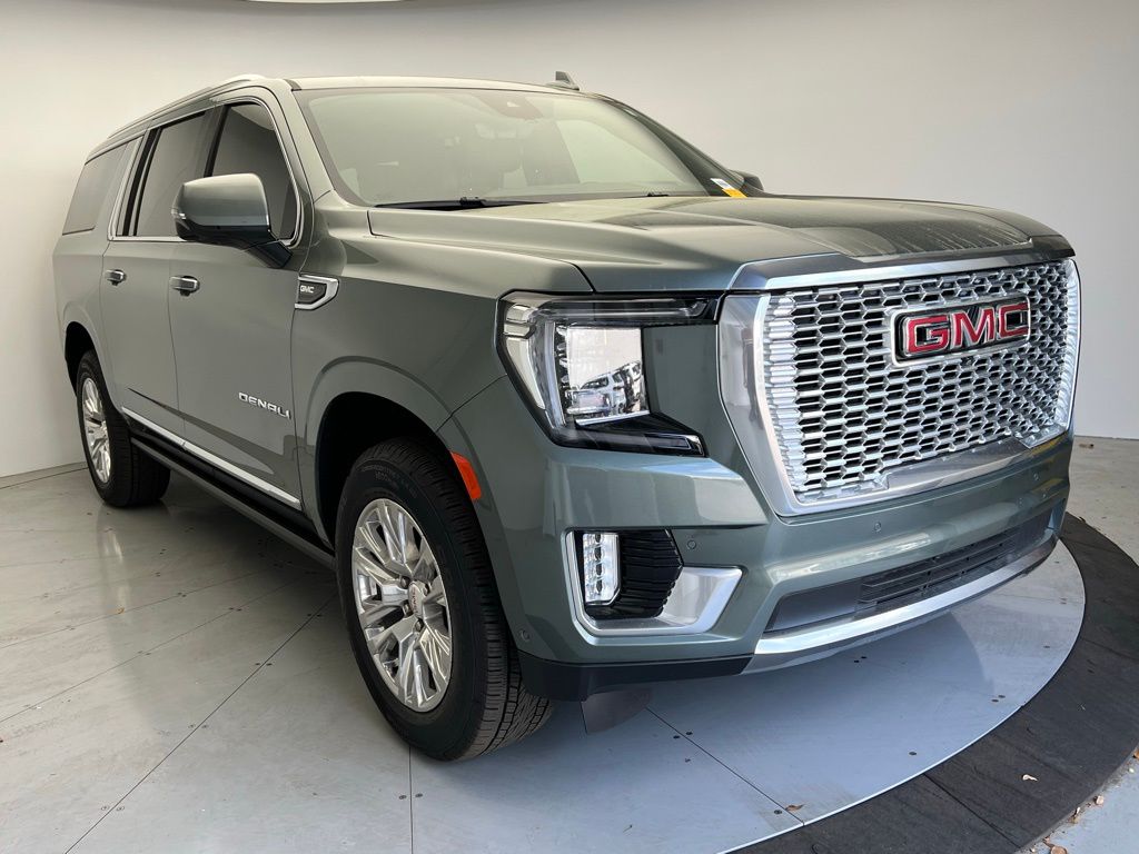 2024 GMC Yukon XL Denali 2