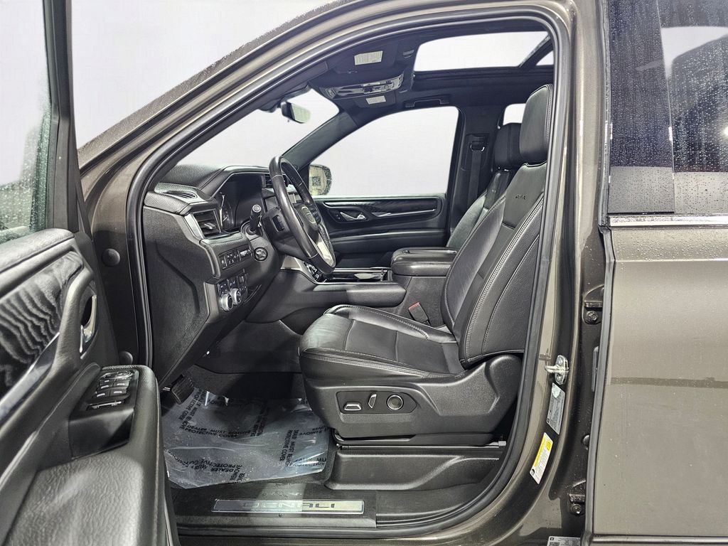 Used 2021  GMC Denali image 21