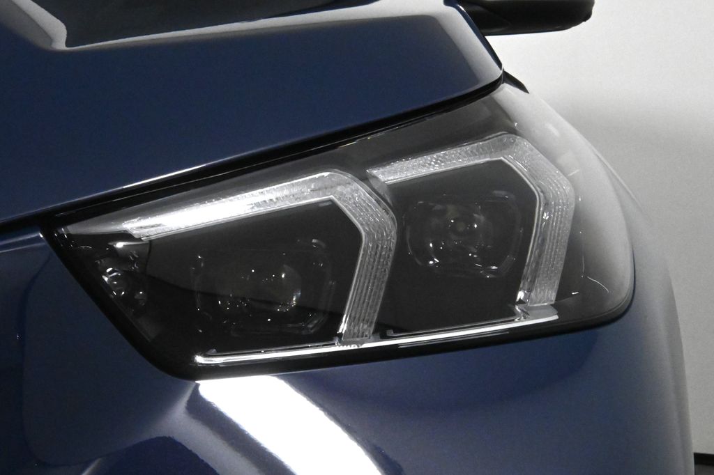 Thumbnail: 2026 BMW X1 - 11