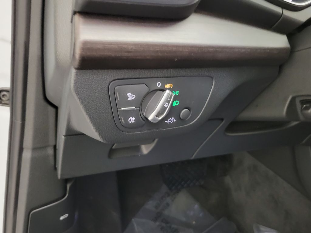 Thumbnail: 2023 Audi Q5 - 29