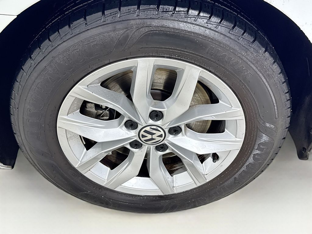 Used Car 2017 Volkswagen Passat  1.8t S For Sale Under $10,000 In Austin, Texas