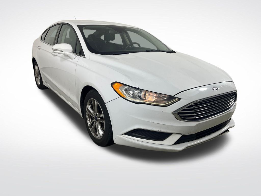 Oxford White 2018 Ford Fusion SE Sedan Front-Wheel Drive 6-Speed Automatic
