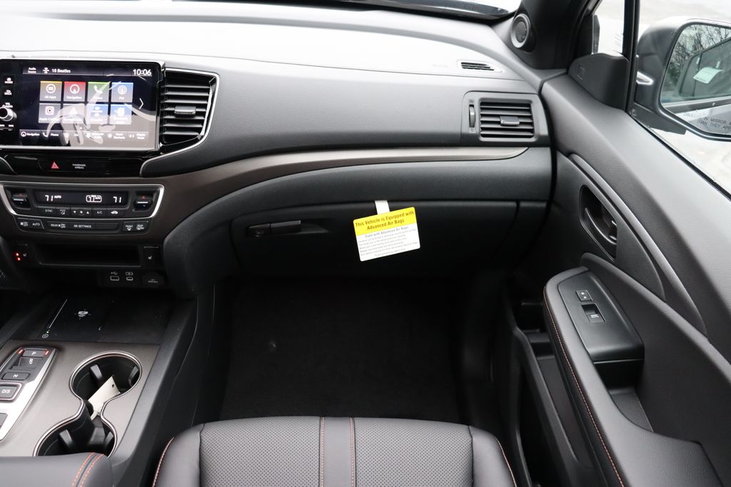 Thumbnail: 2026 Honda Ridgeline - 15