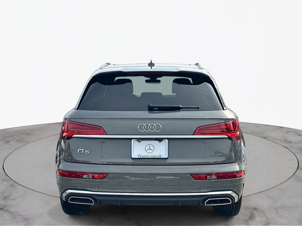 Thumbnail: 2023 Audi Q5 - 11