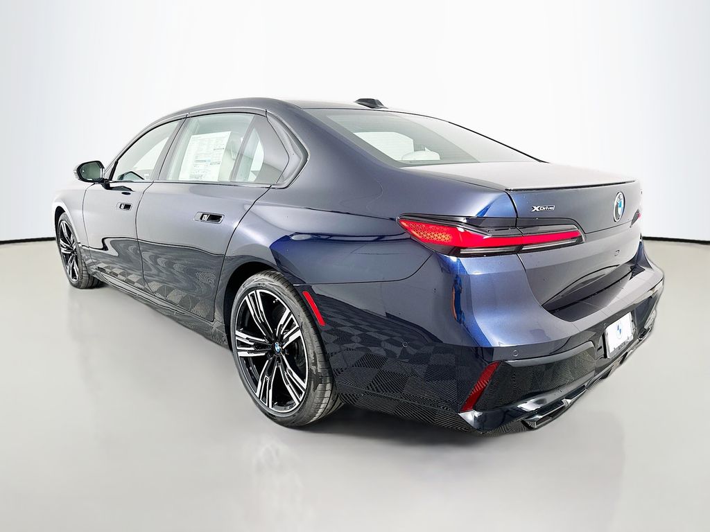 Thumbnail: 2026 BMW 7 Series - 7