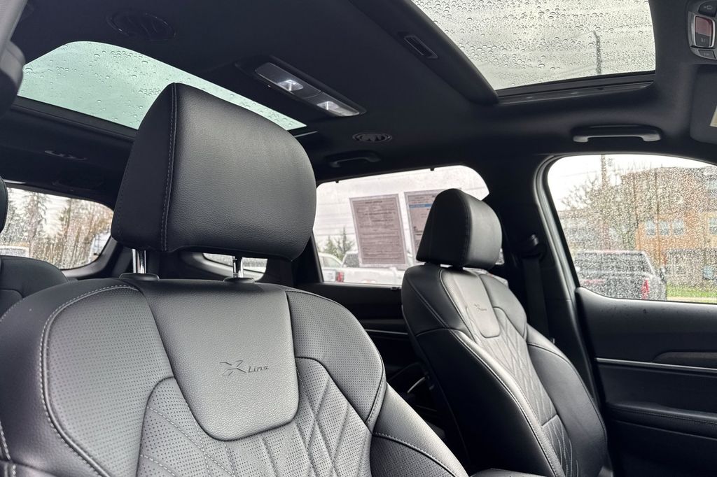 used 2023 Kia Telluride car, priced at $39,922