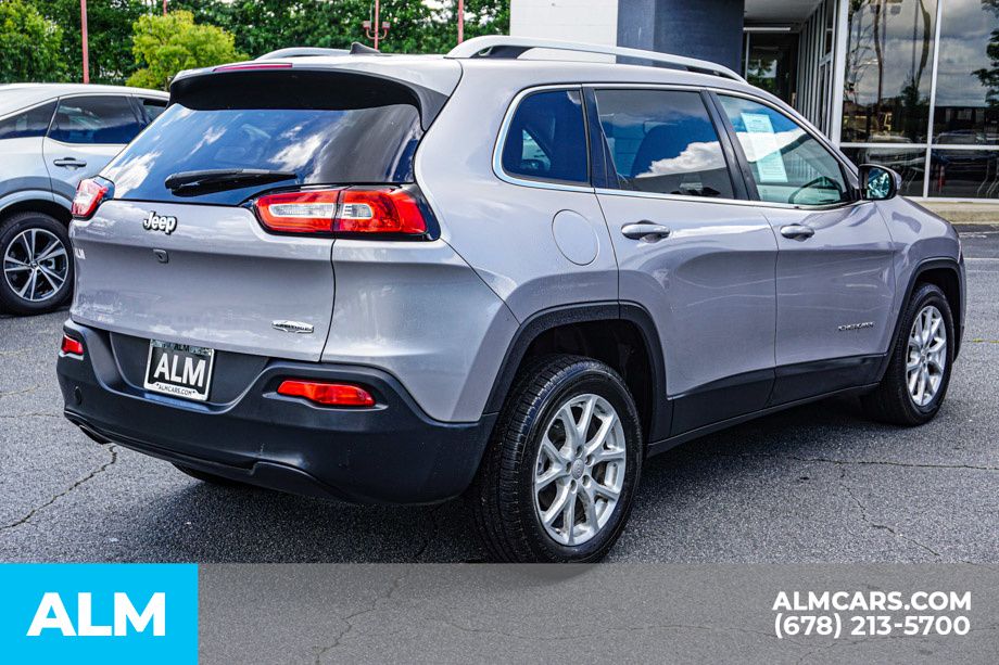 2017 Jeep Cherokee Latitude photo 3