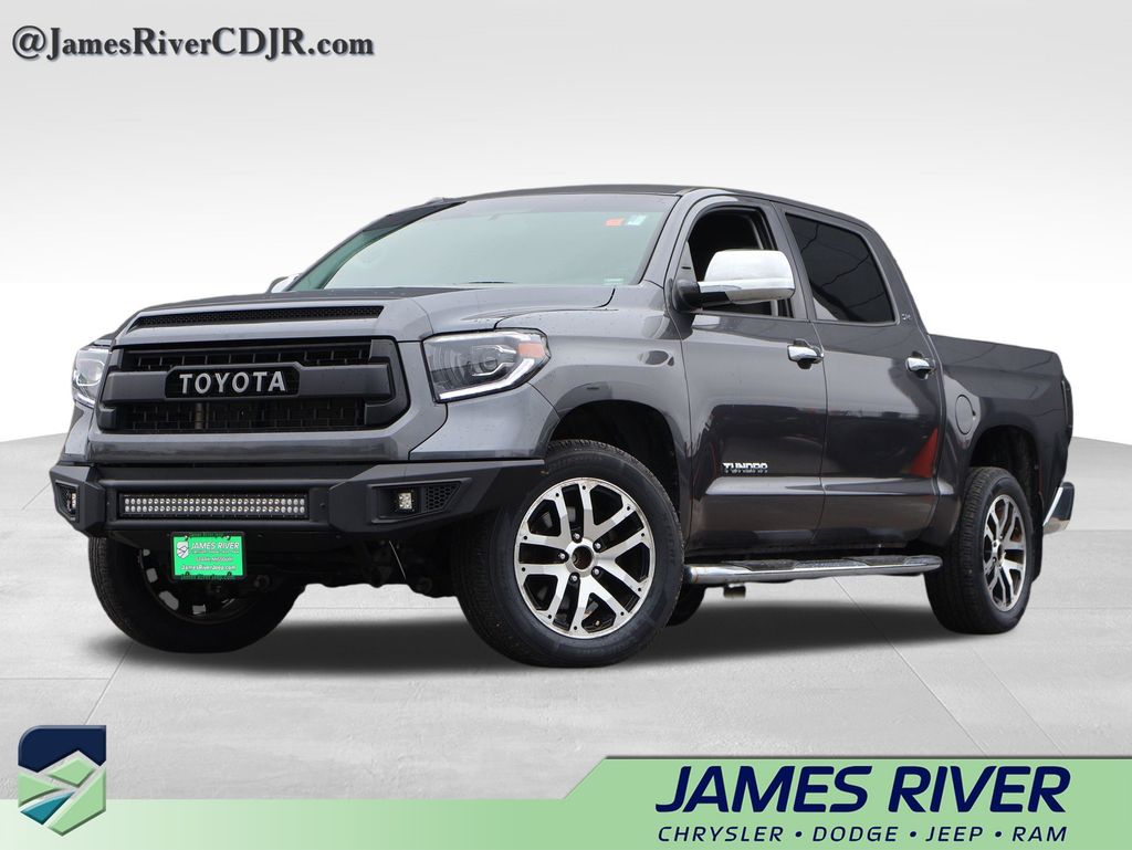 2017 Toyota Tundra SR5 CrewMax 4.6L