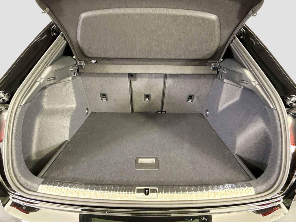 Thumbnail: 2025 Audi Q3 - 26