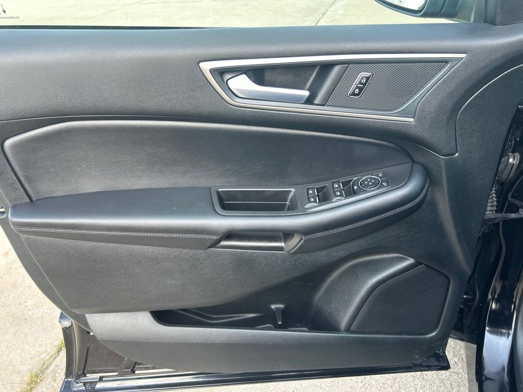 Used 2024 Ford Edge SUV