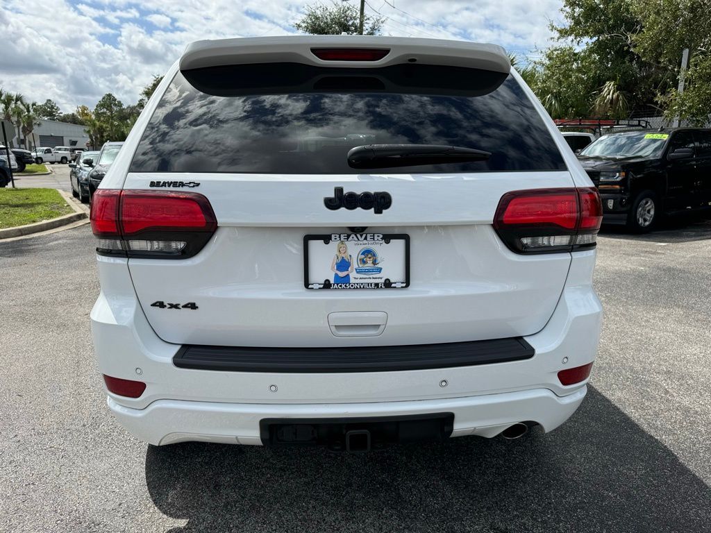 2020 Jeep Grand Cherokee Altitude 7