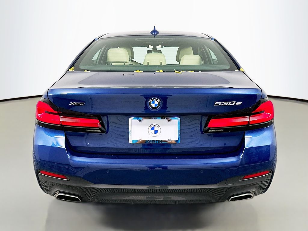 Thumbnail: 2023 BMW 5 Series - 6