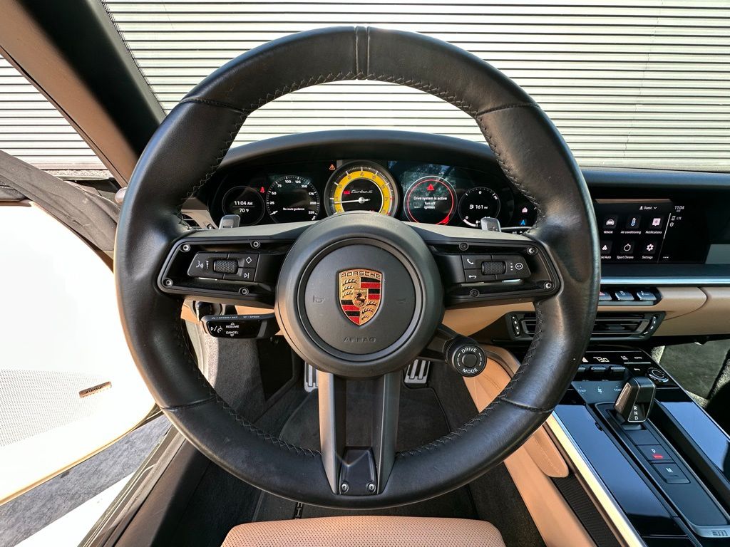 Thumbnail: 2023 Porsche 911 - 18