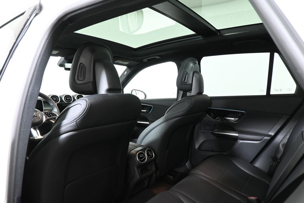 Thumbnail: 2025 Mercedes-Benz GLC - 6