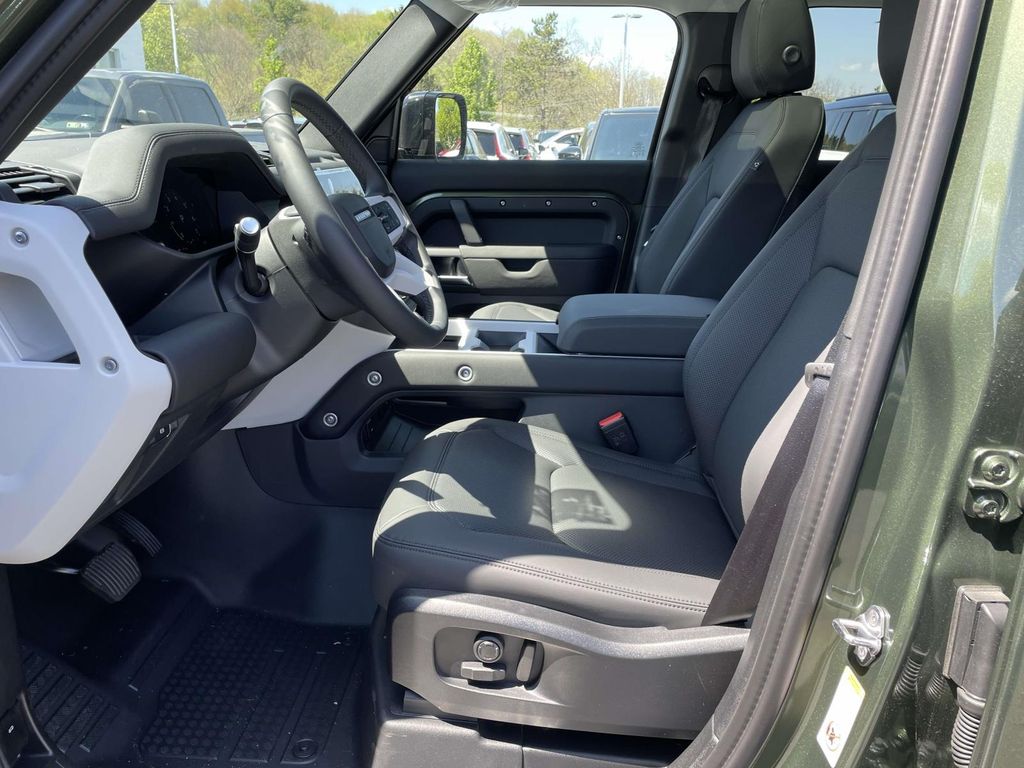 New 2026 Green Land Rover S image 14