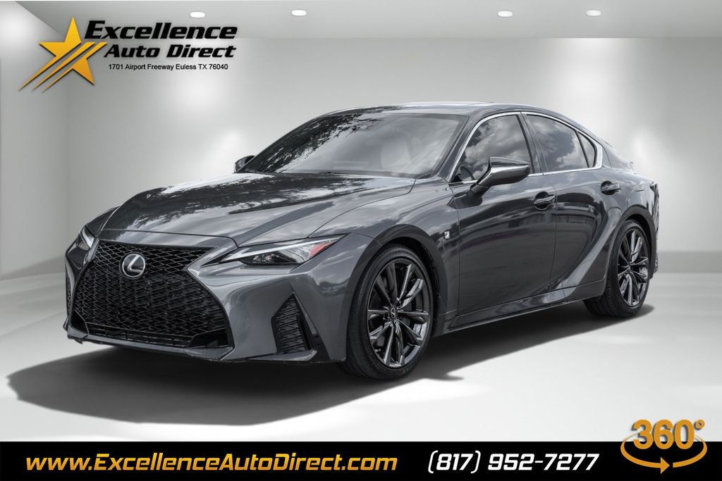 2022 Lexus IS