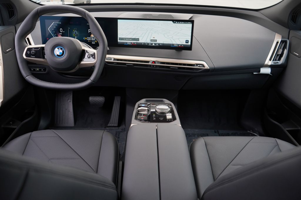 2025 BMW iX xDrive50 13