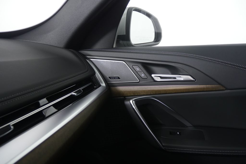 Thumbnail: 2026 BMW X1 - 22