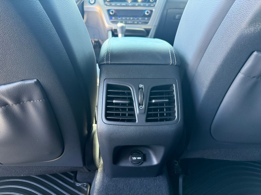 Thumbnail: 2015 Hyundai Sonata - 24