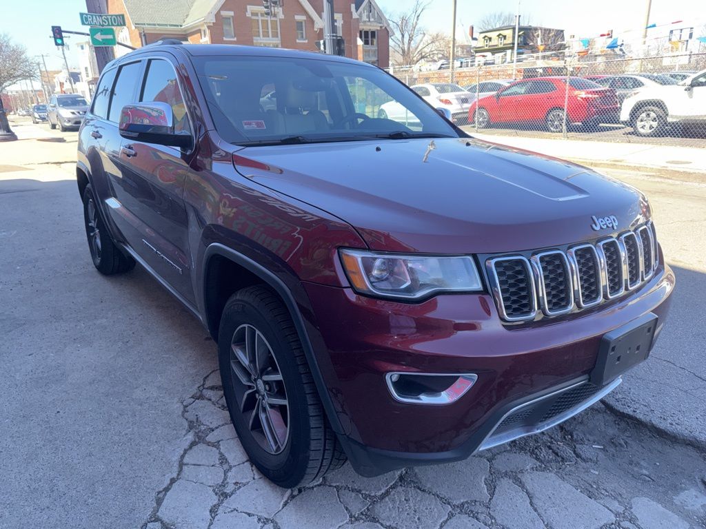 View vehicle photo 3