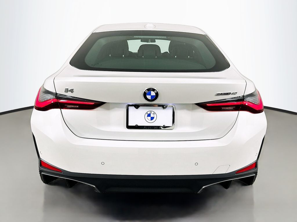 Thumbnail: 2026 BMW i4 - 6