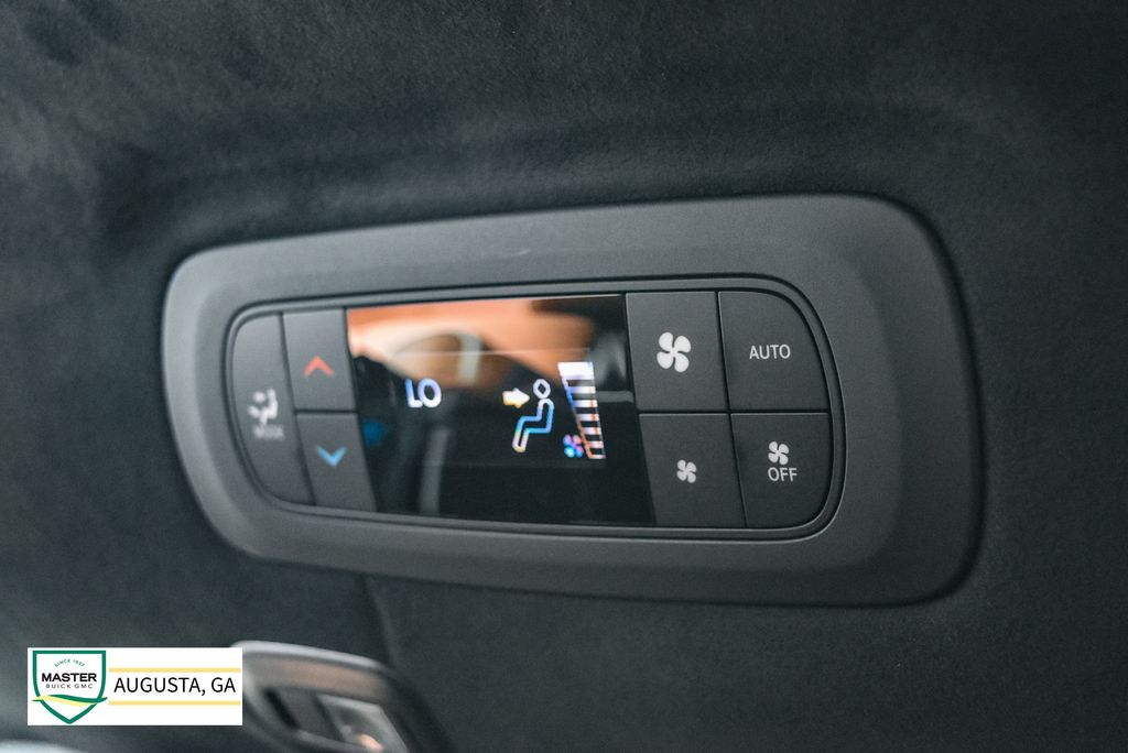 Used 2025 Chrysler Pacifica Van