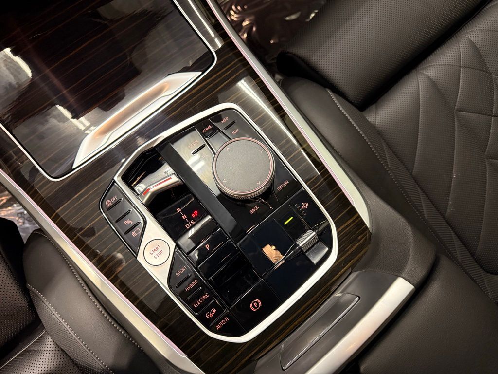 Thumbnail: 2024 BMW X5 - 17