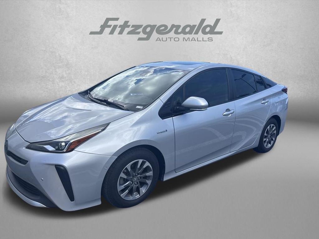 Classic Silver Metallic 2020 Toyota Prius Hatchback Front-Wheel Drive Continuously Variable Transmission
