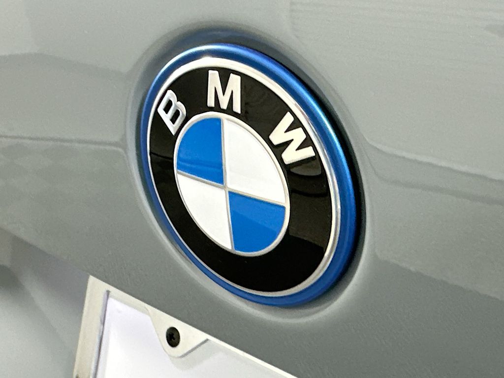 Thumbnail: 2026 BMW X5 - 22