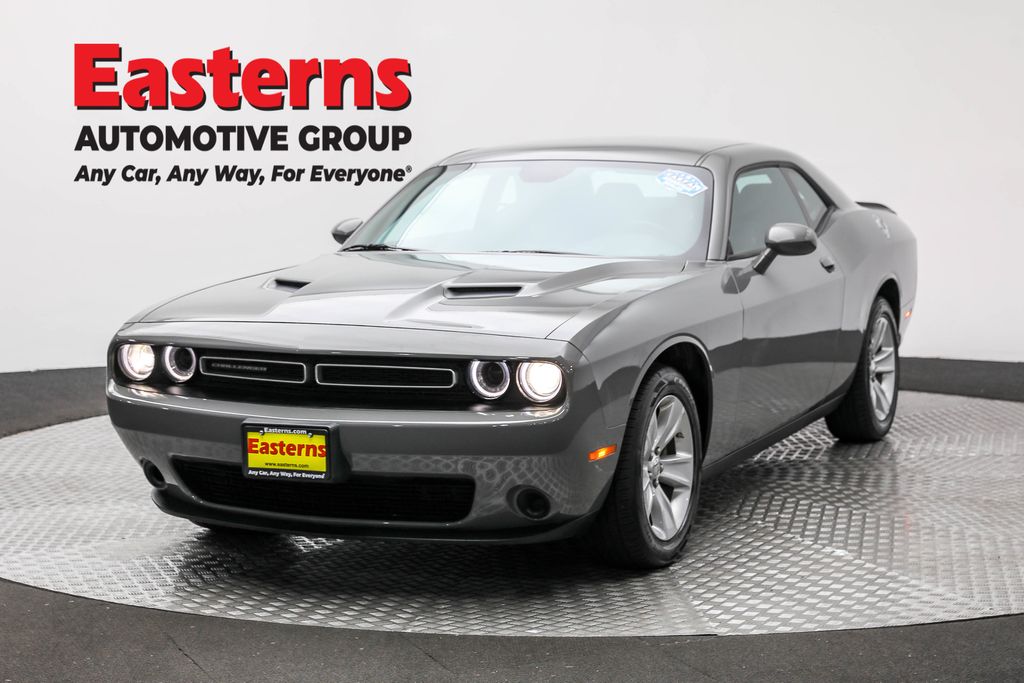 2023 Dodge Challenger SXT RWD