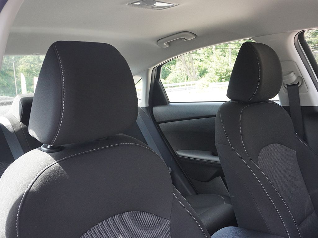 Used 2024 White Kia LXS image 29