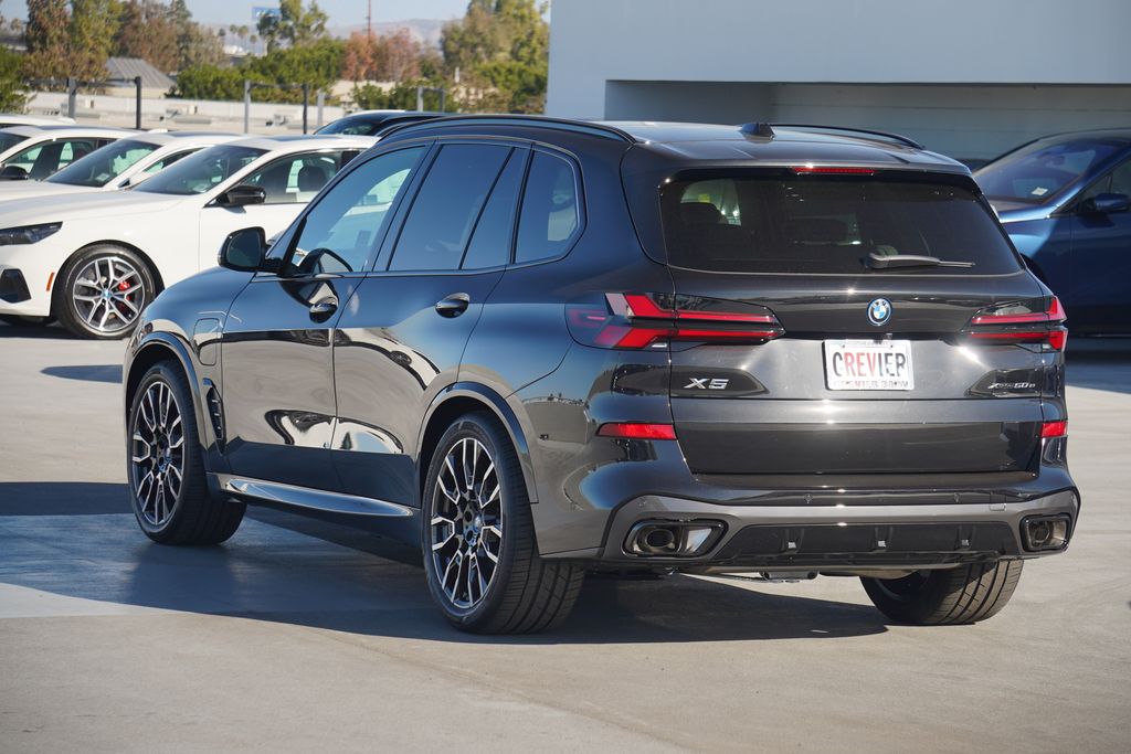 2025 BMW X5 xDrive50e 8