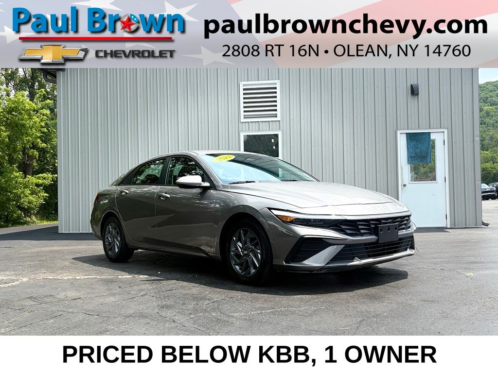 Fluid Metal 2024 Hyundai Elantra Sedan Front-Wheel Drive Continuously Variable Transmission