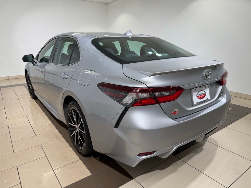 Thumbnail: 2024 Toyota Camry - 3