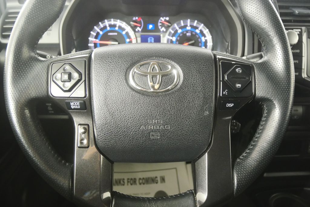 Thumbnail: 2014 Toyota 4Runner - 20