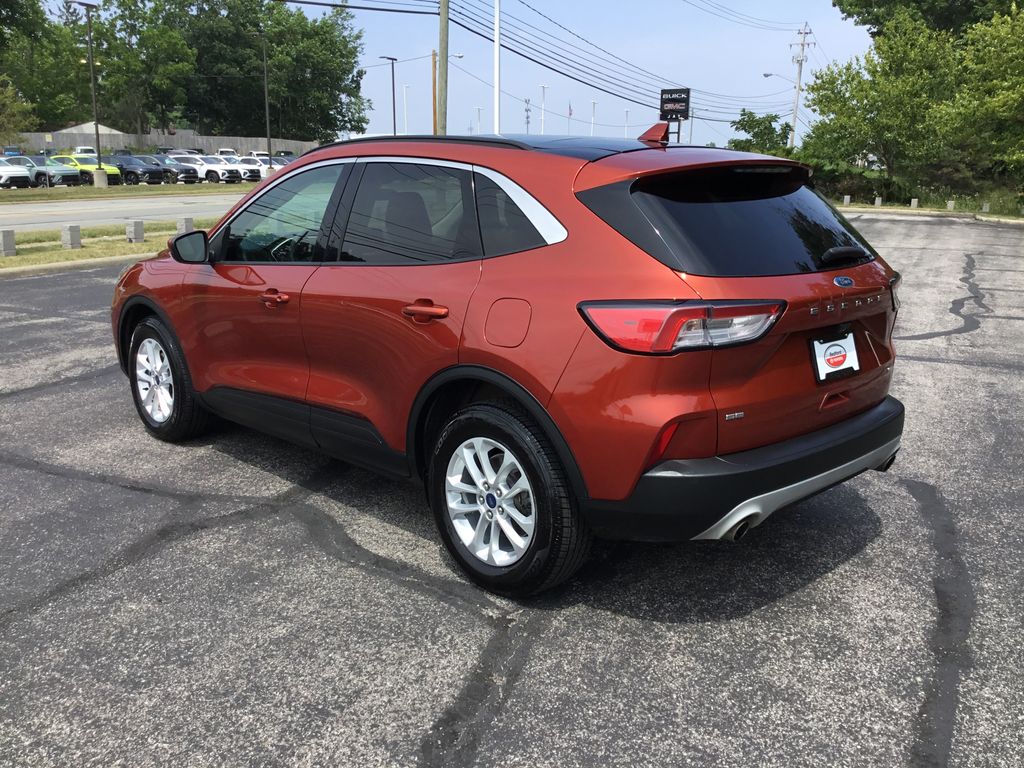 Thumbnail: 2020 Ford Escape - 3