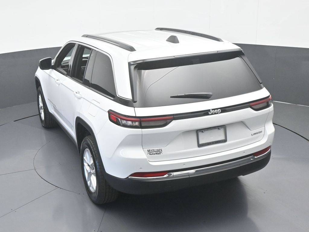 New 2026 Bright White Clearcoat Jeep Laredo X image 49