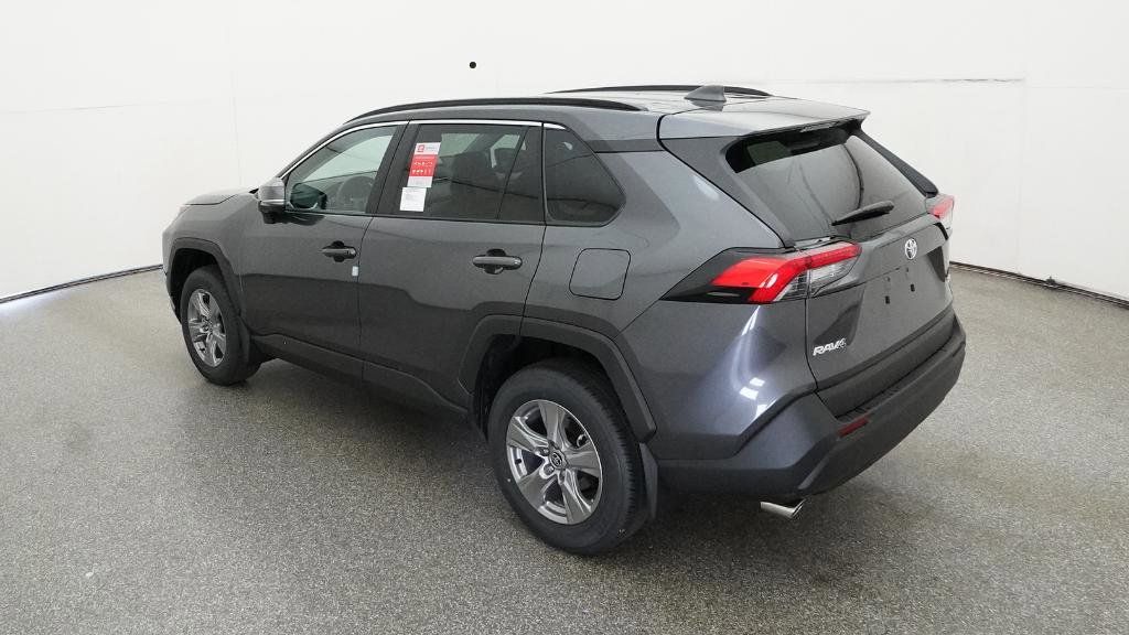 Thumbnail: 2025 Toyota RAV4 - 32