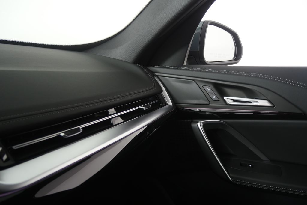 Thumbnail: 2026 BMW X1 - 25