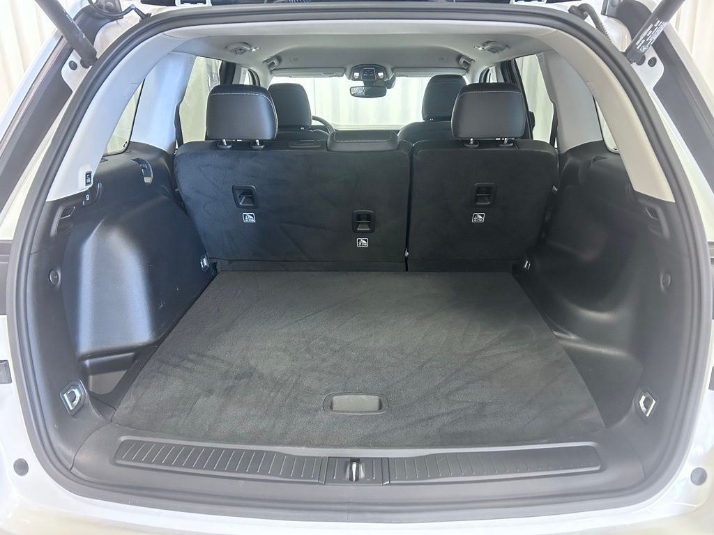 used 2024 Jeep Grand Cherokee car, priced at $36,712