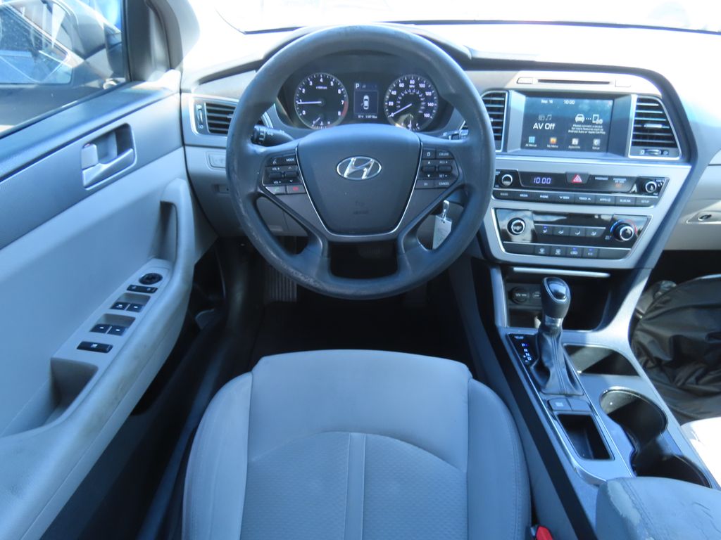 Thumbnail: 2016 Hyundai Sonata - 5