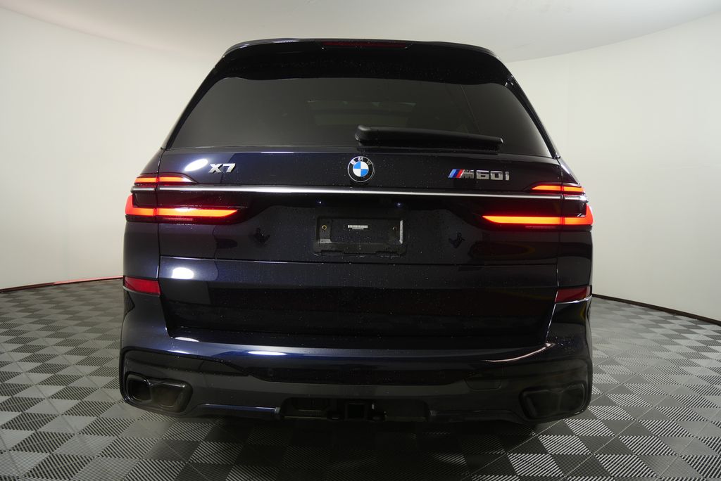 Thumbnail: 2023 BMW X7 - 4